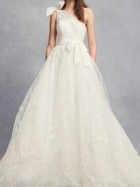 White by Vera Wang Layered Tulle One Shoulder A-Line Wedding Dress